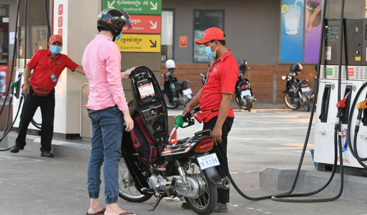 /2026/10/commerce-ministry-sets-new-fuel-prices-52000-644418.htm